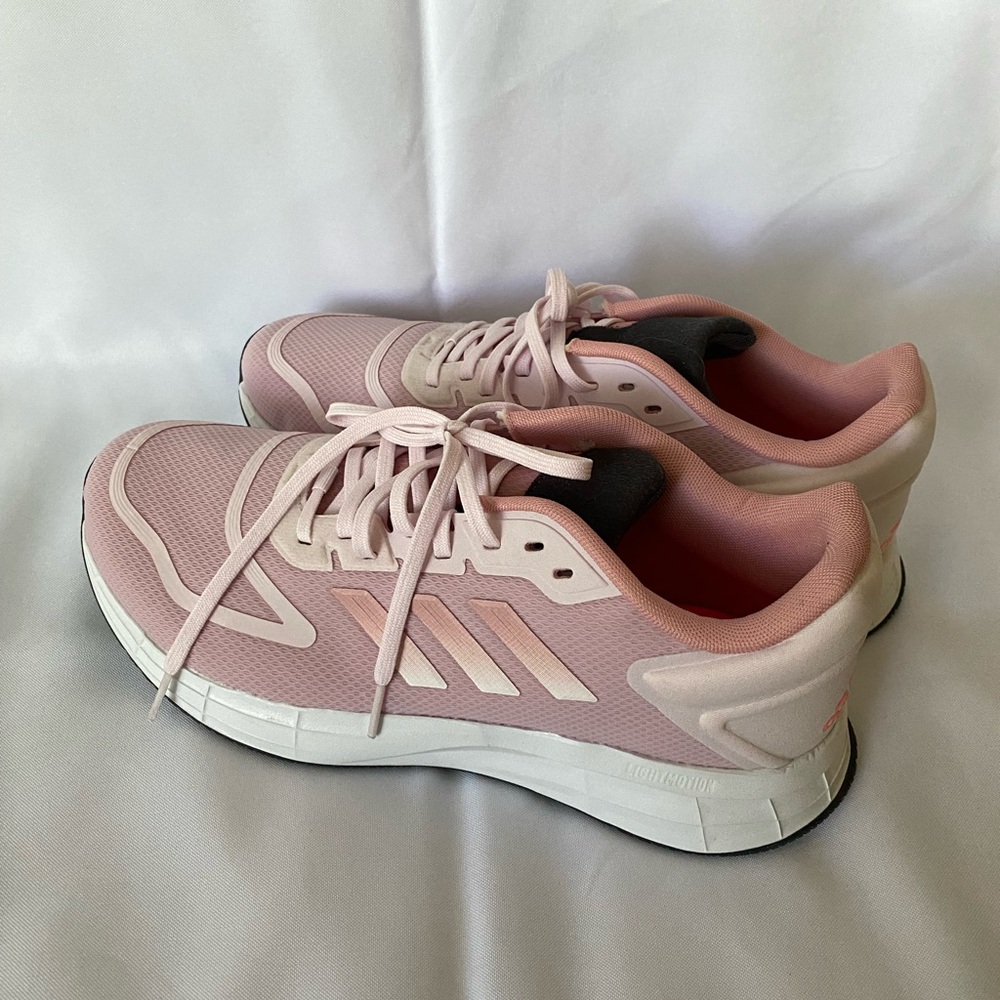 9.5 Women’s Pink Adidas Running Shoes